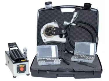 Outillage Outillage à main Sertissage HYDRAULIQUE CDE PNEUMATIQUE |  |